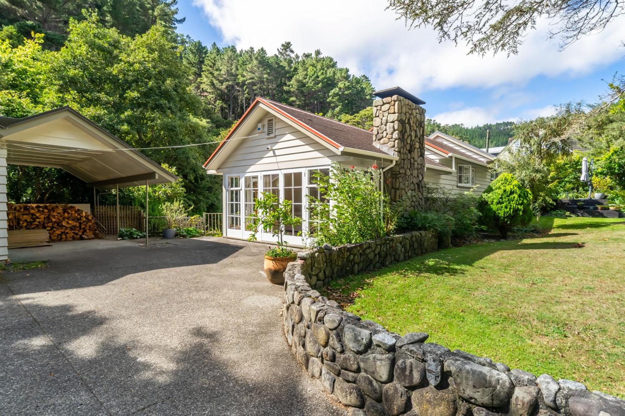 Pinehaven Cottage Upper Hutt Eksteriør bilde