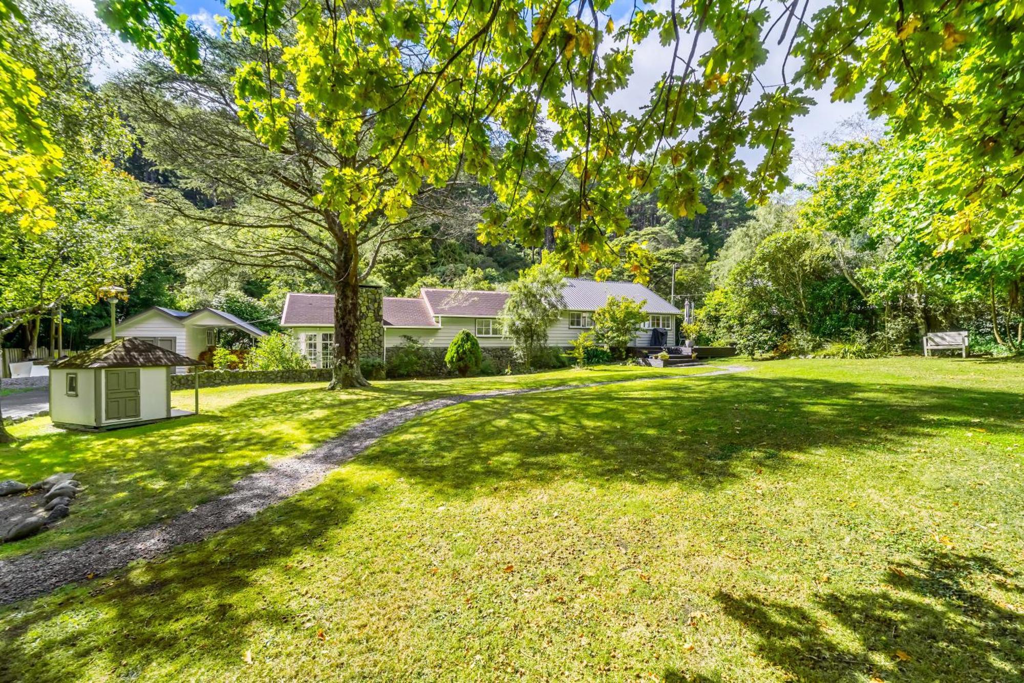 Pinehaven Cottage Upper Hutt Eksteriør bilde
